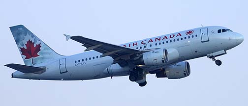 Air Canada A319-113 C-FYJG, December 22, 2011